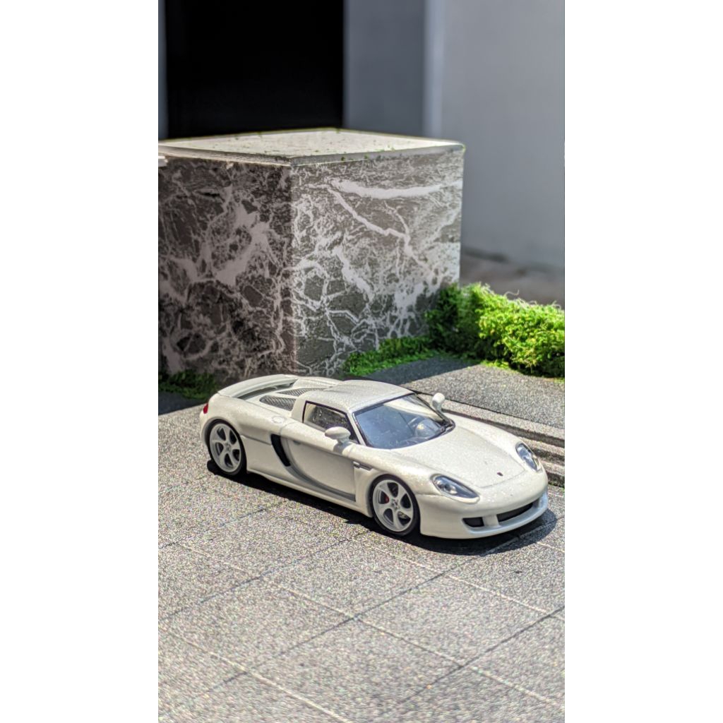 Kyosho Porsche Carrera Gt (BACA DESKRIPSI)