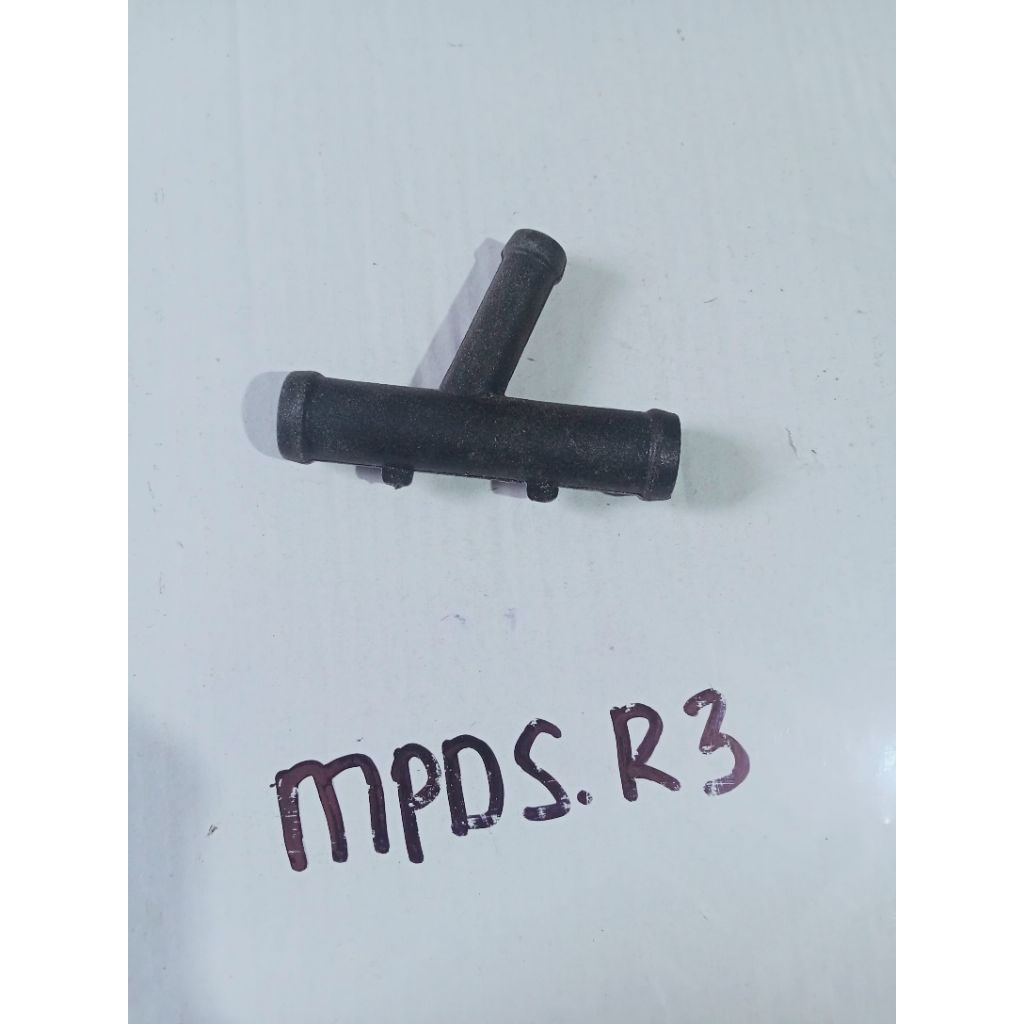 SIMPANG TIGA T SAMBUNGAN PIPA RADIATOR VARIO 110 KARBU CW