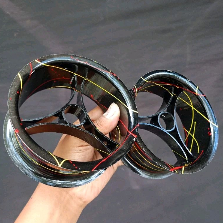 bladu racing gulungan senar layangan model A ukuran 4inc warna hitam abstrak keren murah