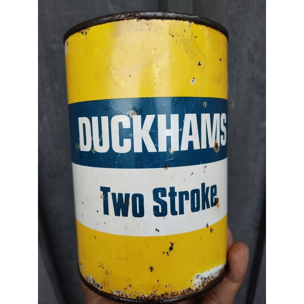 kaleng oli samping kaleng oli vintage jadul kaleng oli 2T lawas Duckhams DUCKHAMS two stroke oil