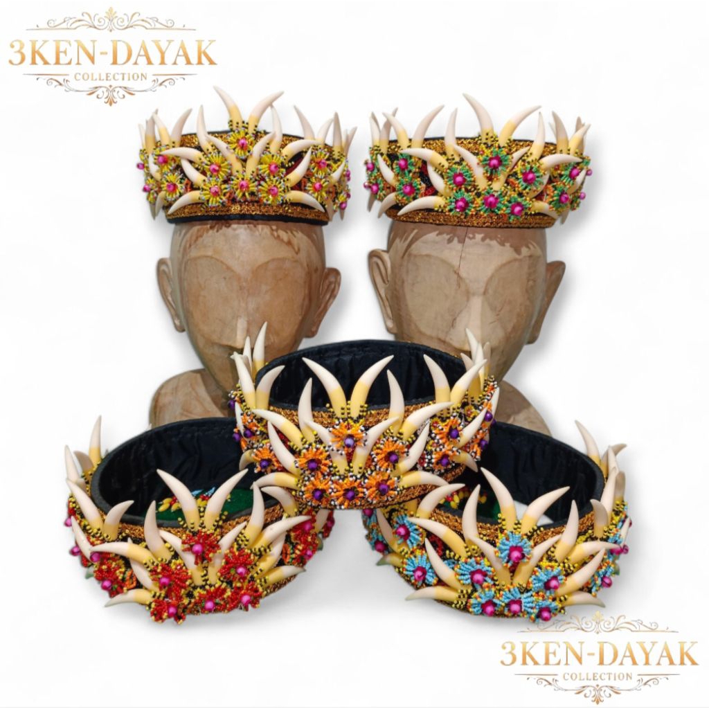 Topi Adat Dayak Perempuan/Hiasan Kepala Khas Kalimantan. (taring besar)