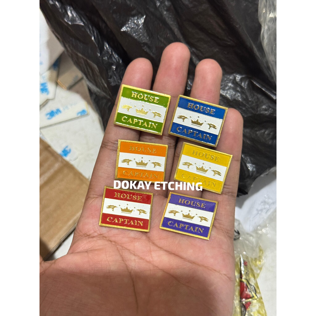 Pin kuningan custom / Pin custom / Pin enamel custom / Pin bentuk kotak