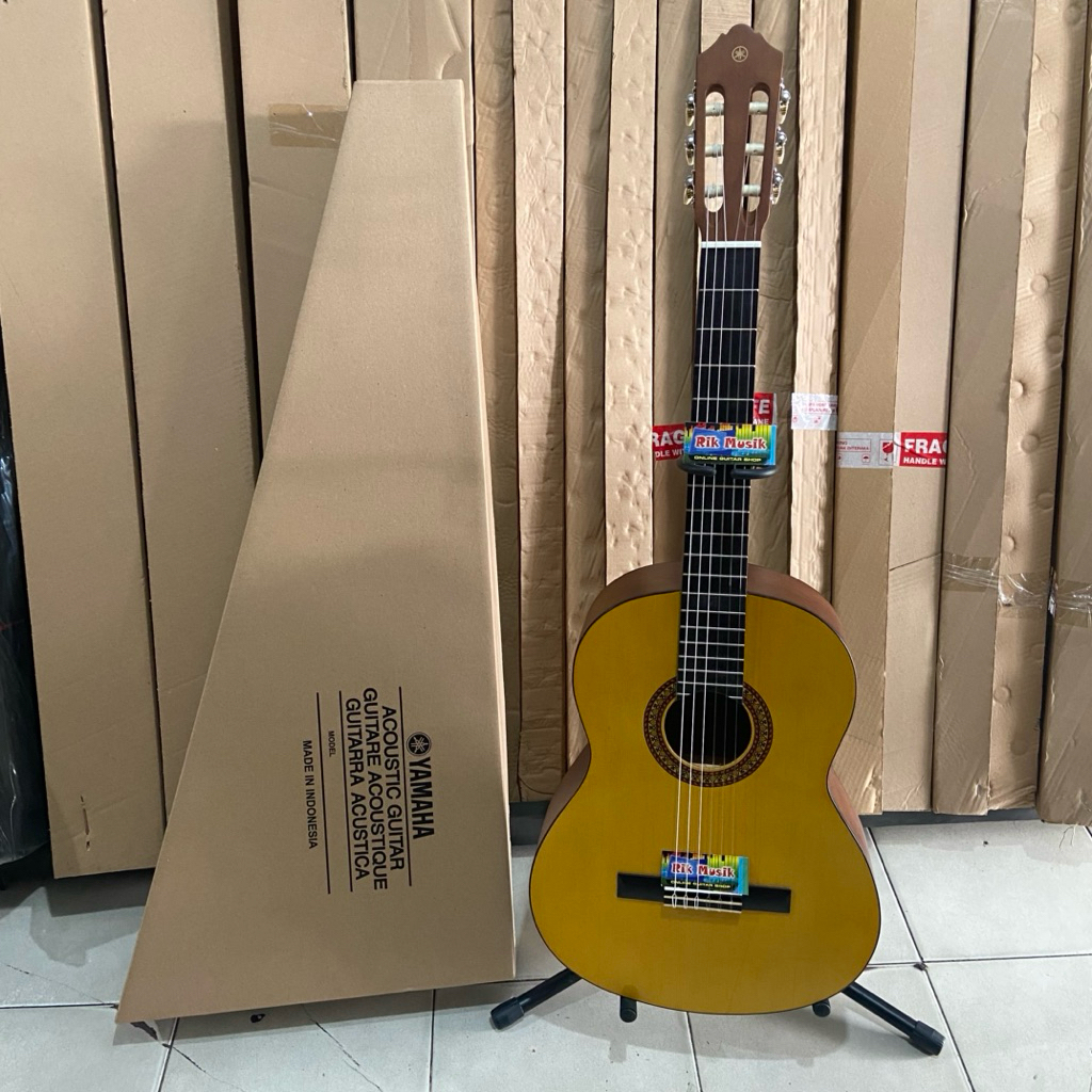 Gitar Clasik / nylon C315 Yamaha Original