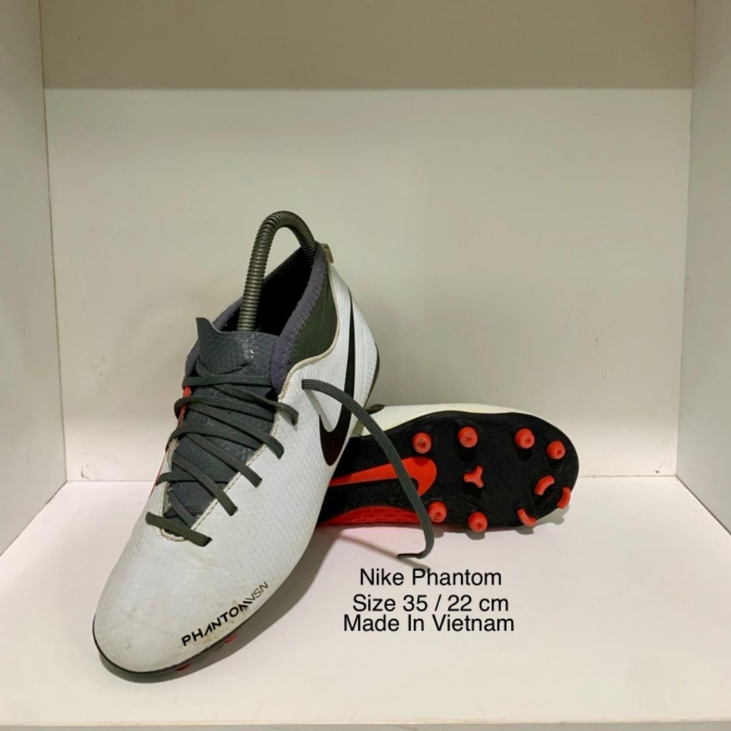 Nike Phantom Preloved