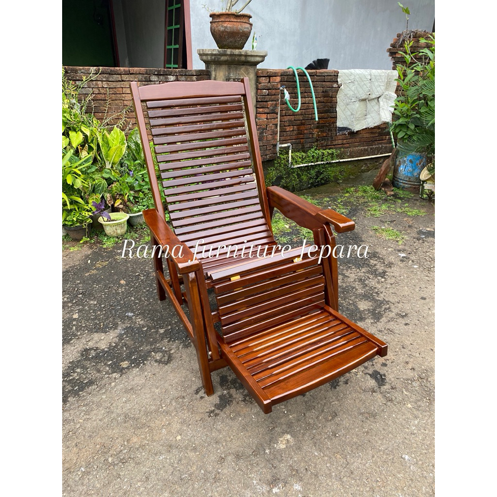 kursi santai lipat kayu jati