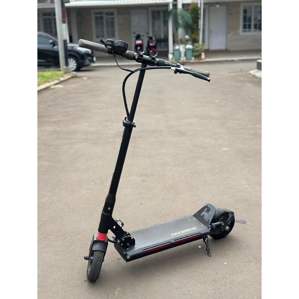 PRELOVED SCOOTER LISTRIK X8 | SKUTER LIPAT MRT (BISA NEGO)