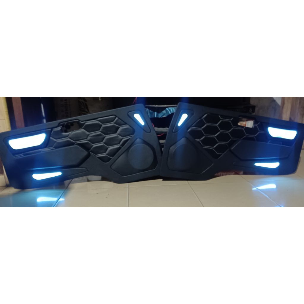 Backleading Doortrim L300 custom lampu