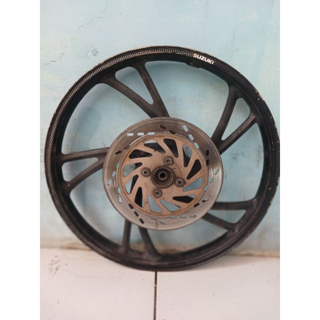 velg depan suzuki axelo125 / shogun Fi injeksi original
