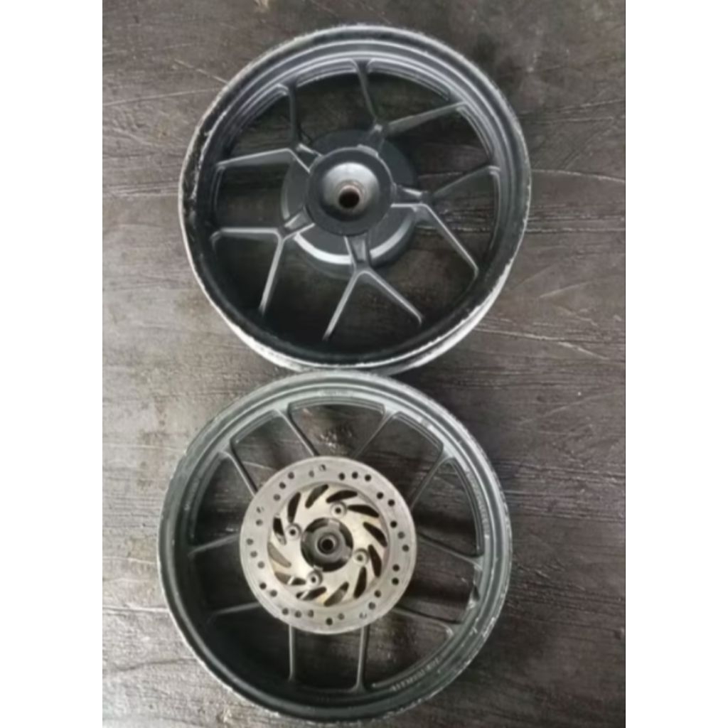 velg/pelek depan belakang Honda Vario 150 LED PNP Vario 125 LED barang bekas original copotan