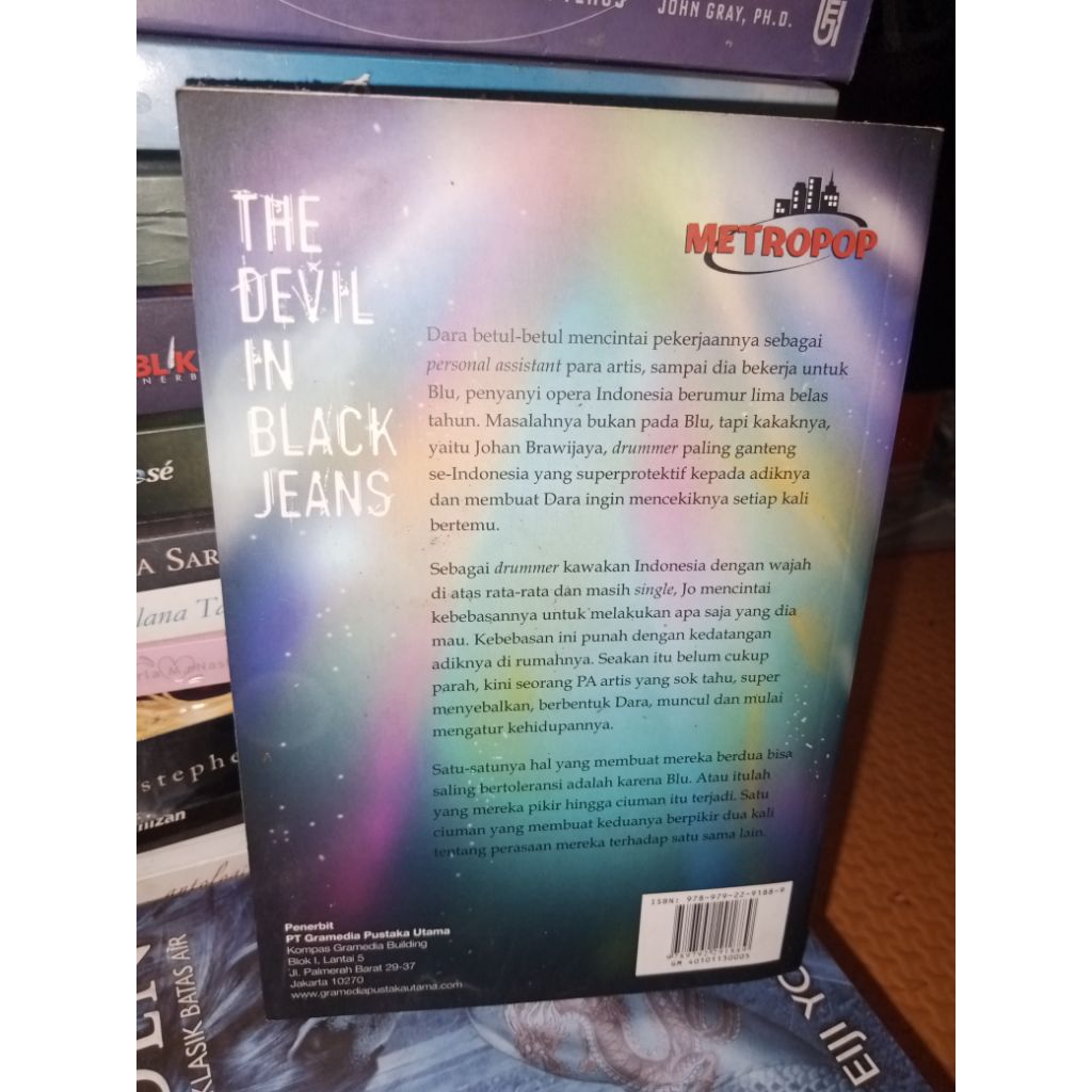 Alia zaleanThe devil in black jeans