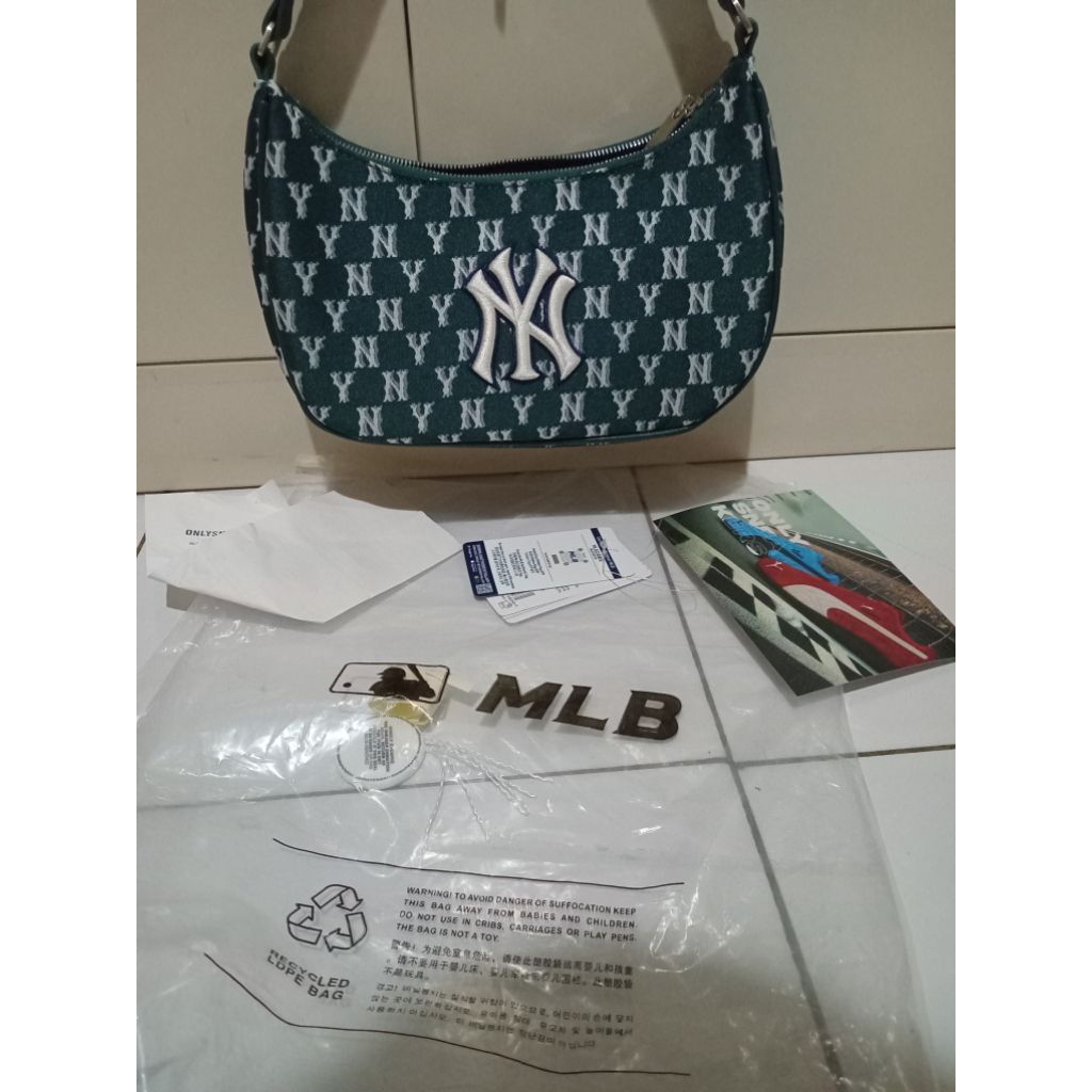 dijual SECOND tas MLB