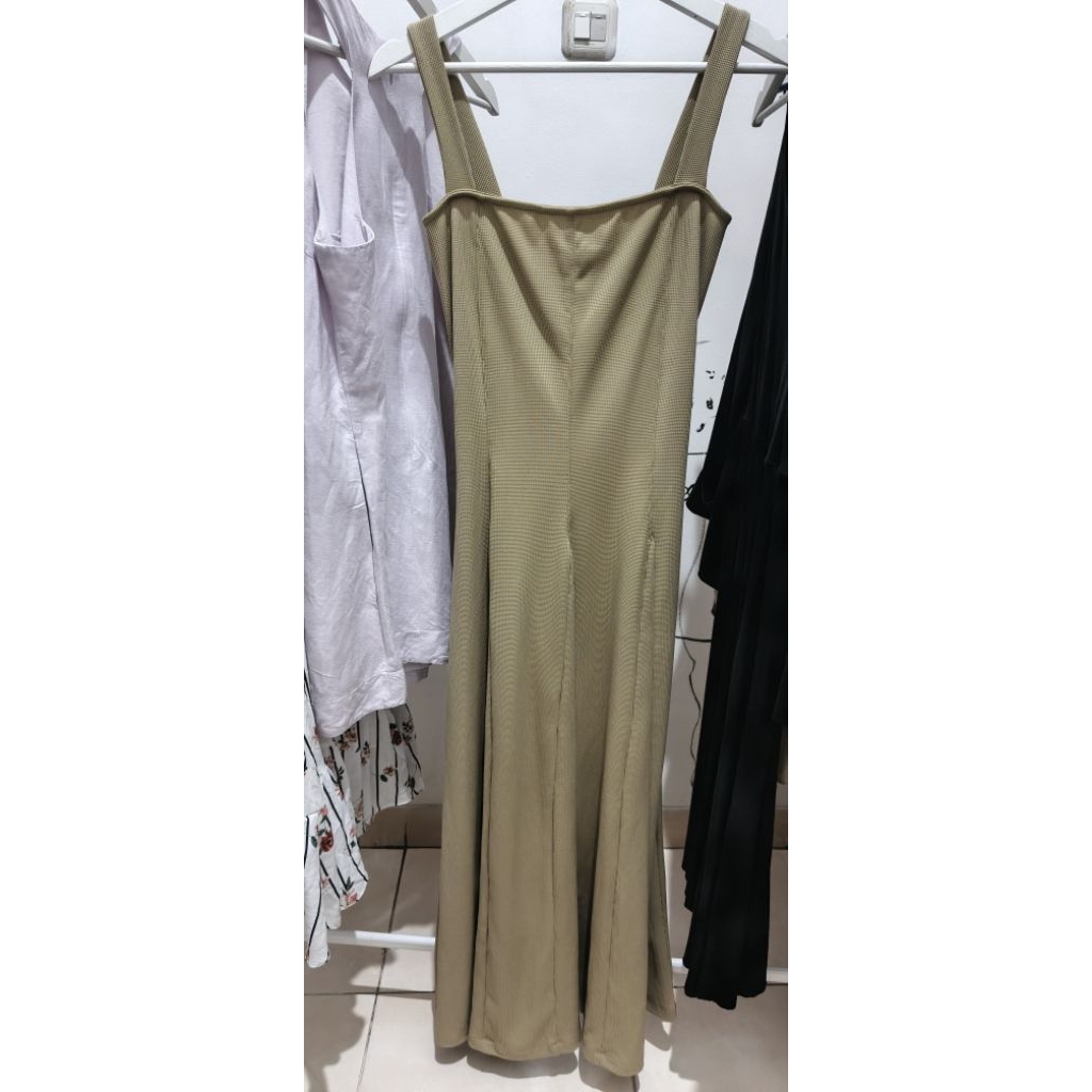 Long Dress Wanita Sleeveless Tank Maxi – Dari Kadaka
