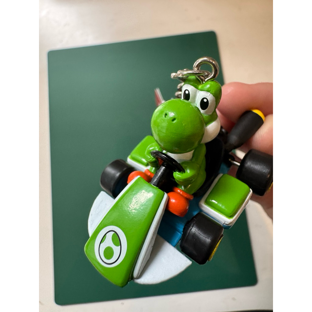 Keychain Yoshi Super Nintendo World