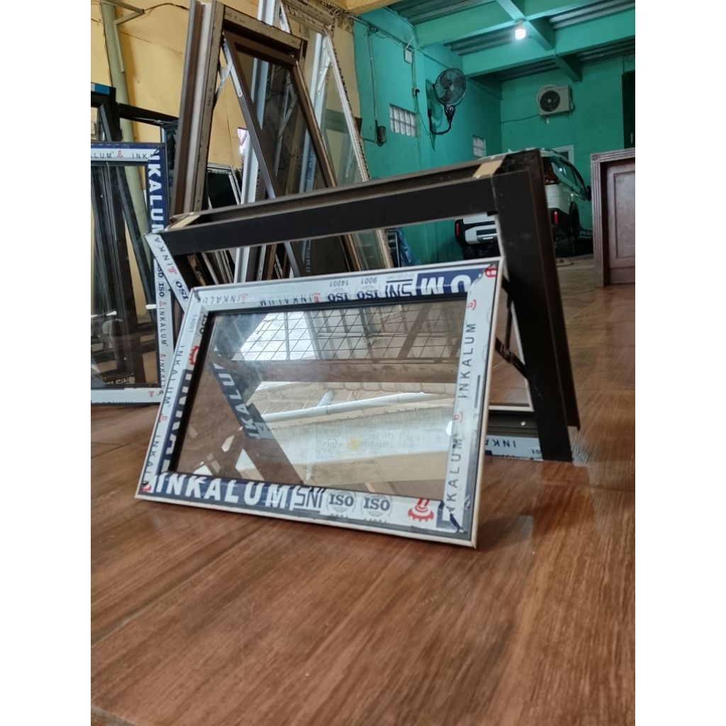 Kusen Jendela Boven Alumunium Untuk Kamar Mandi/Dapur