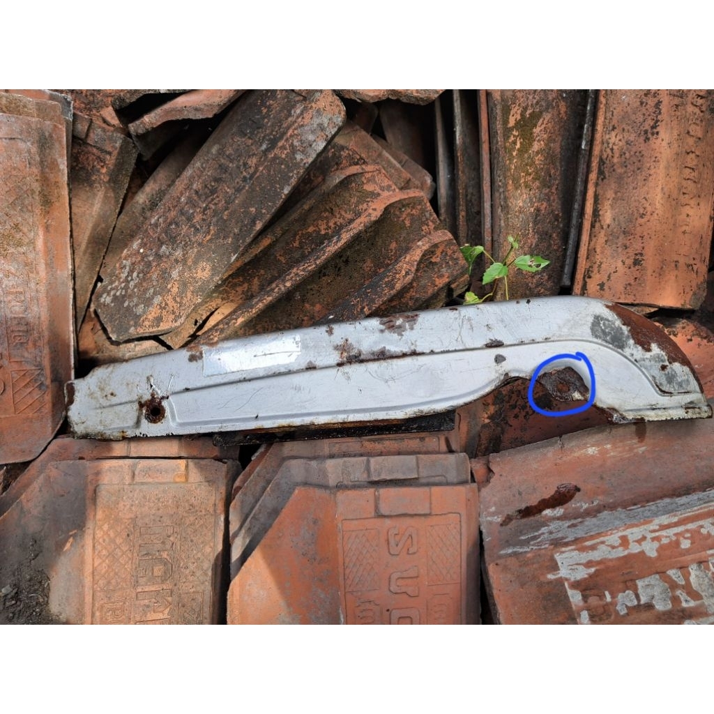 TUTUP RANTAI KATENGKAS RANTAI GL 100 GL 125 ORIGINAL PAINT BAGIAN ATAS COPOTAN MOTOR