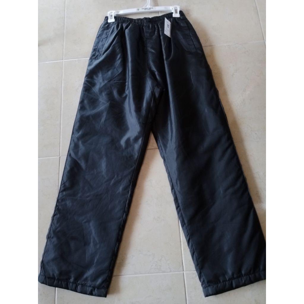 CELANA TRAINING PRELOVED