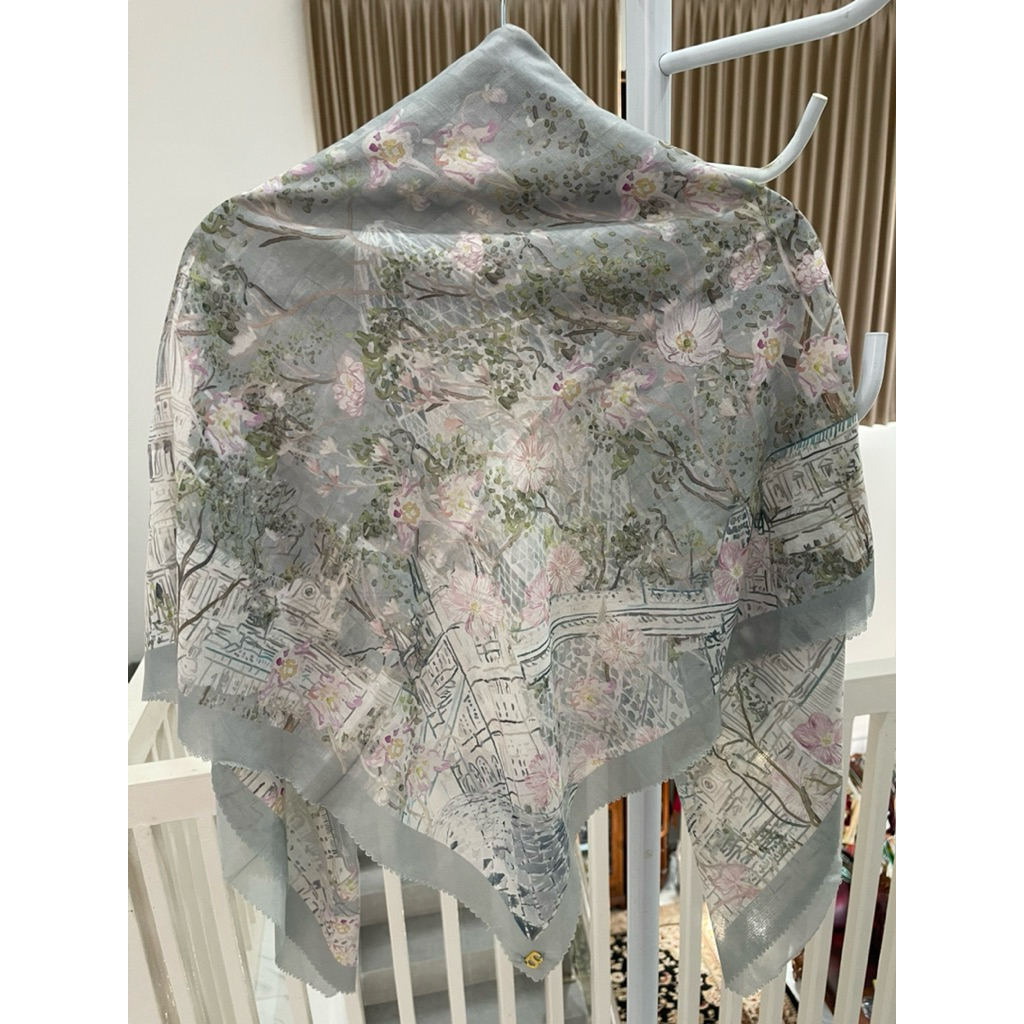 Prelove VVGC The British Voal Square-Sky  Buttonscarves