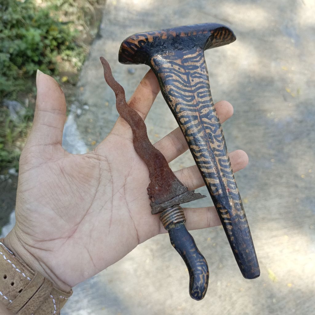 keris nogo kikik sepuh