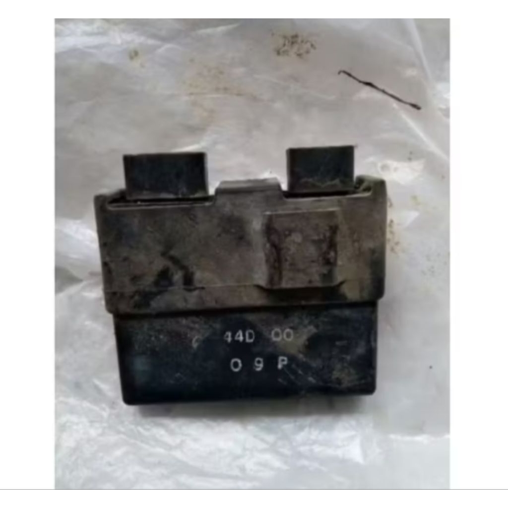 CDI / ECU SIAP PAKAI motor Yamaha XEON KARBU KODE 44D BARANG ORIGINAL COPOTAN
