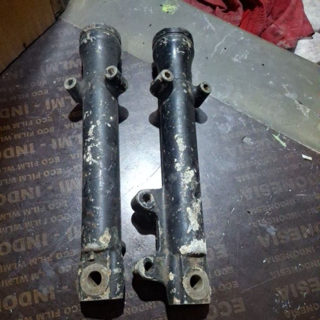 buttom shock depan binter merzy