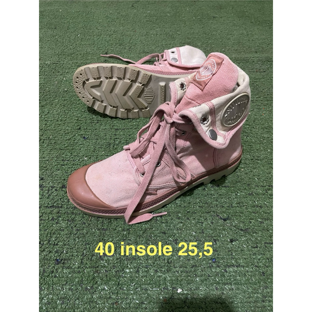 sepatu boots cat palladium