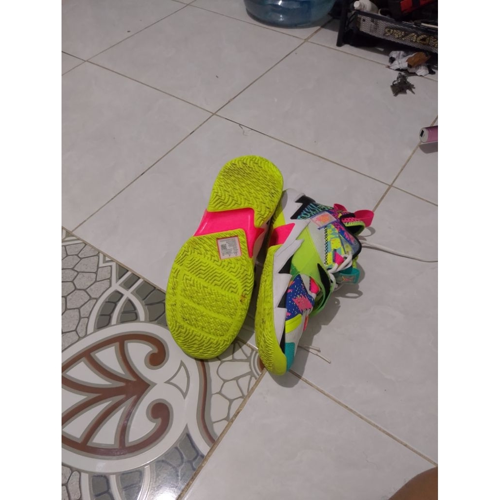 sepatu air Jordan why not zero 3