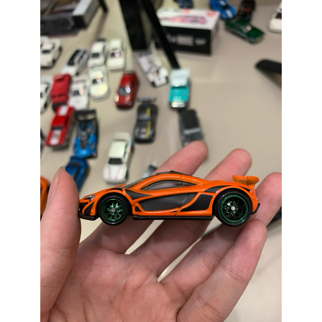 Hotwheels Mclaren P1 Cars & Donuts