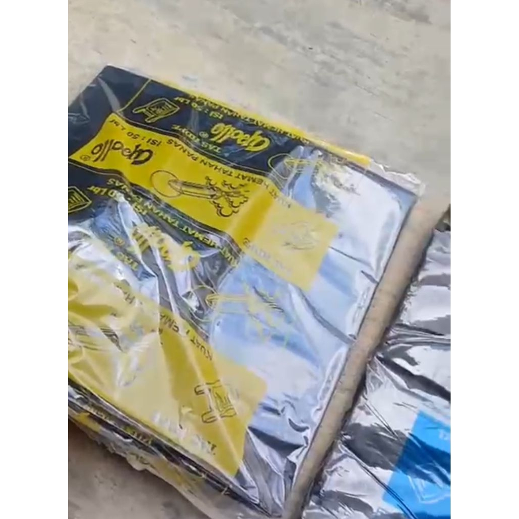 Tas Kantong plastik kantong plastik ukuran sedang apollo warna biru dan kuning