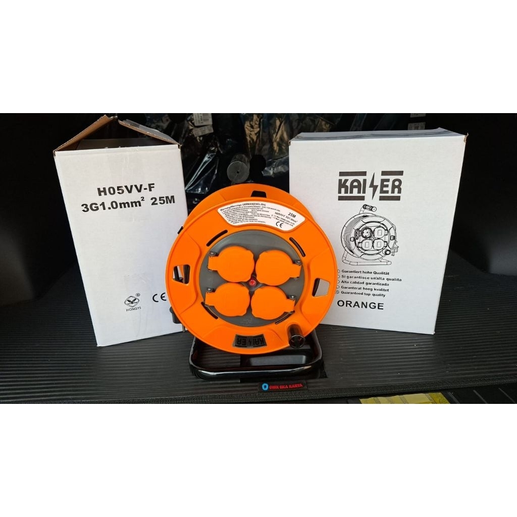 Kabel Gulung Listrik 25 Meter – Kaiser (4 Stop Kontak + Penutup Pelindung)