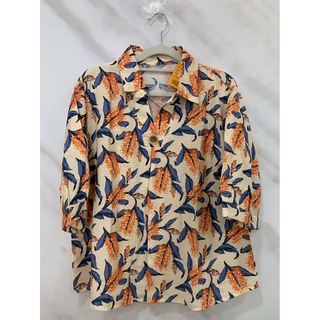 KEMEJA PATTERN CREAM OVERSIZE | PRELOVED