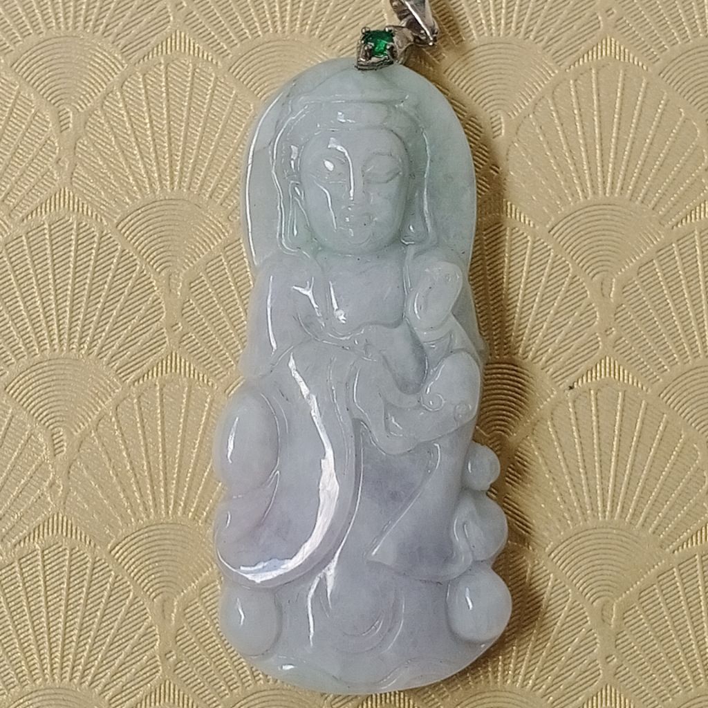 Giok Burma liontin Guan Yin Big size