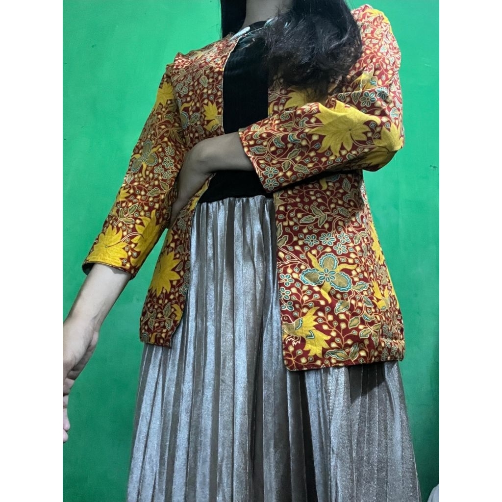 Prlvd Blazer Batik Cap Bolak-balik 2 in 1 Blazer Wanita Motif Batik Cap