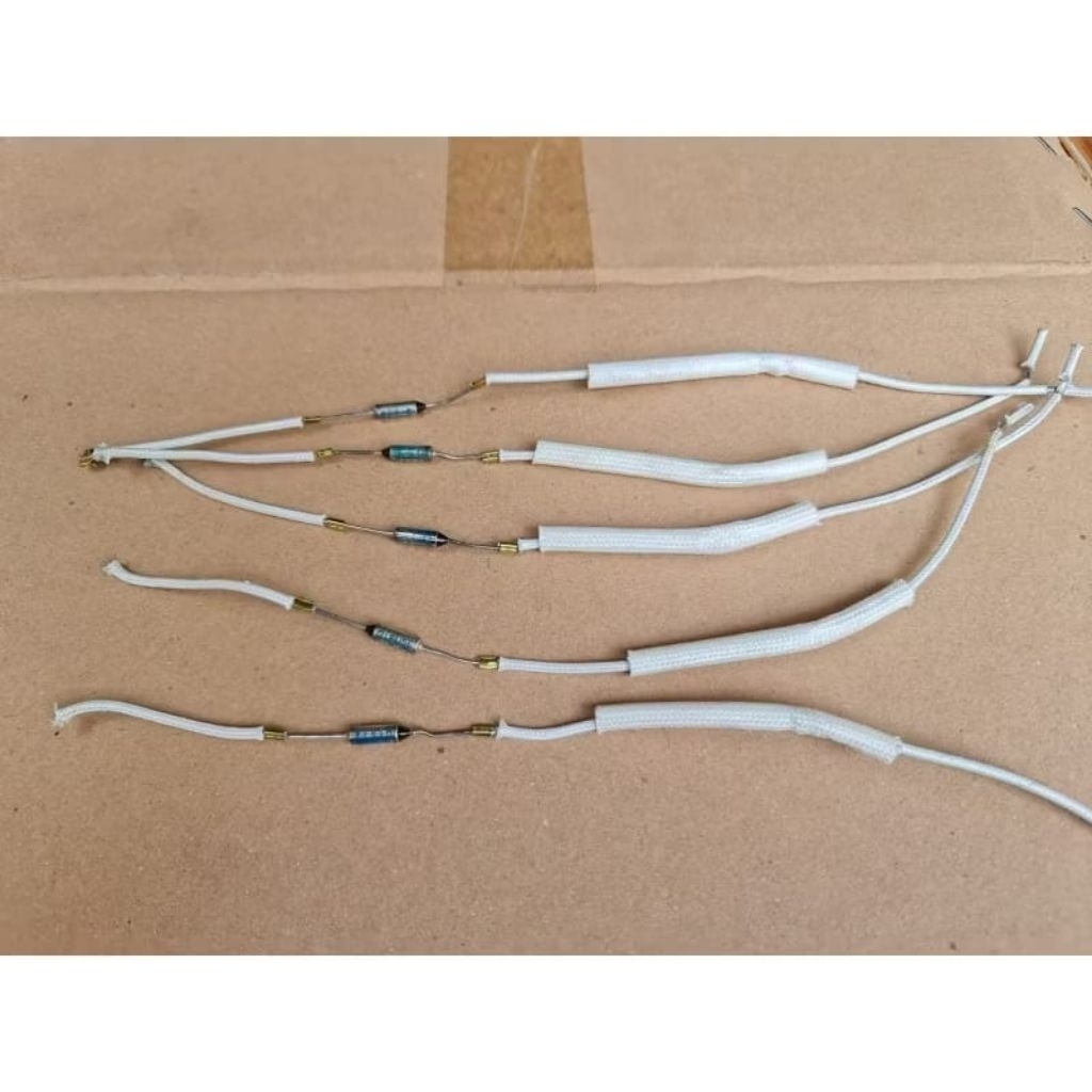 Fuse Setrika 250 c 10 a220v