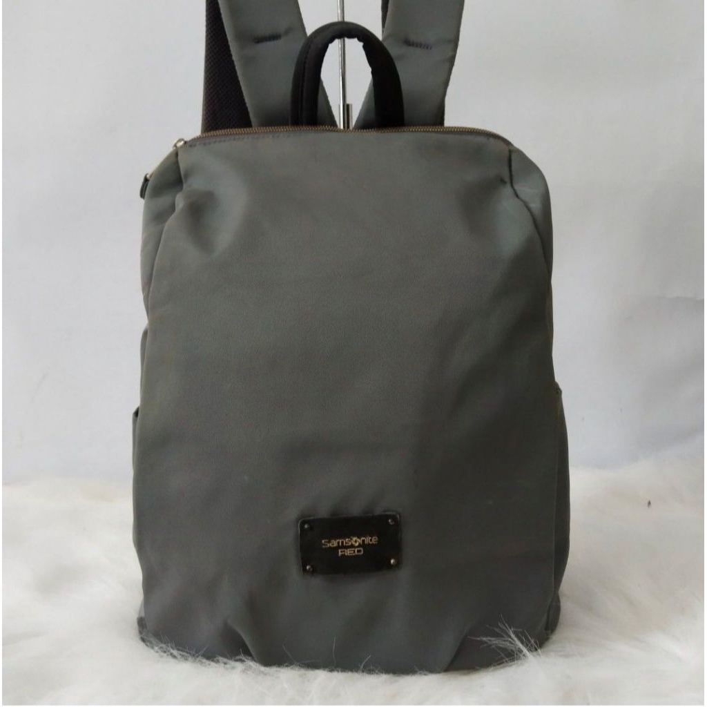Preloved Tas ransel wanita samsonite, tinggi 38cm, panjang 32cm, lebar 15cm