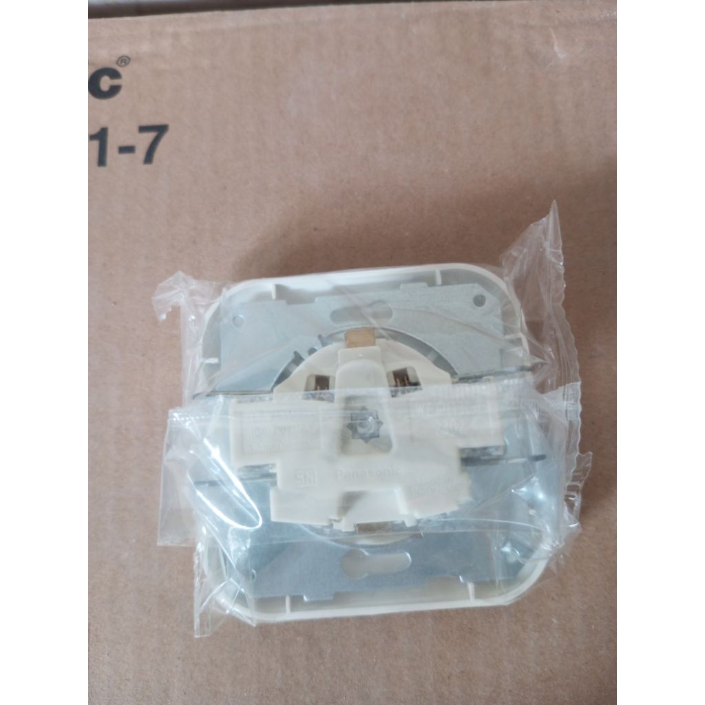 stop kontak inbow panasonic putih