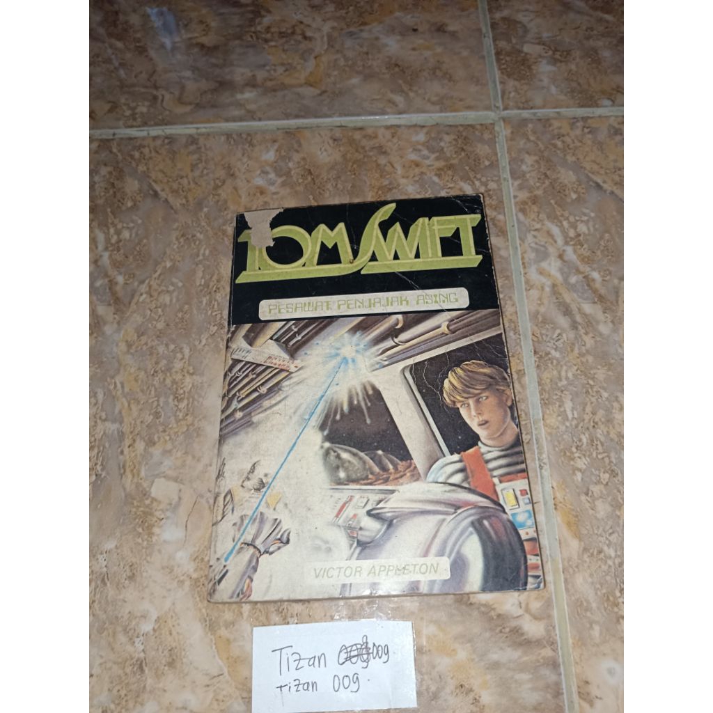 Buku Tom Swift Pesawat Penjajak asing - Victor Appleton