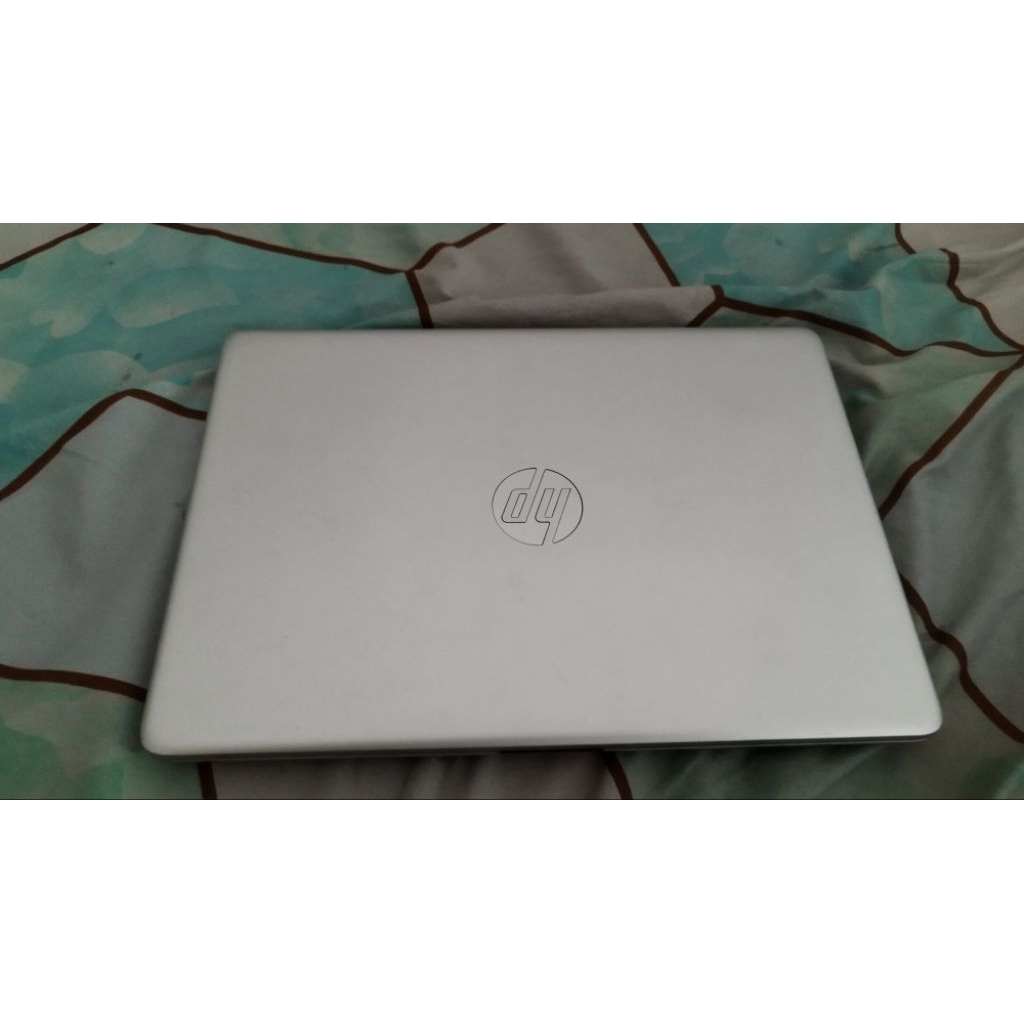 HP 14s Dk1122au AMD Athlon Gold 3150U