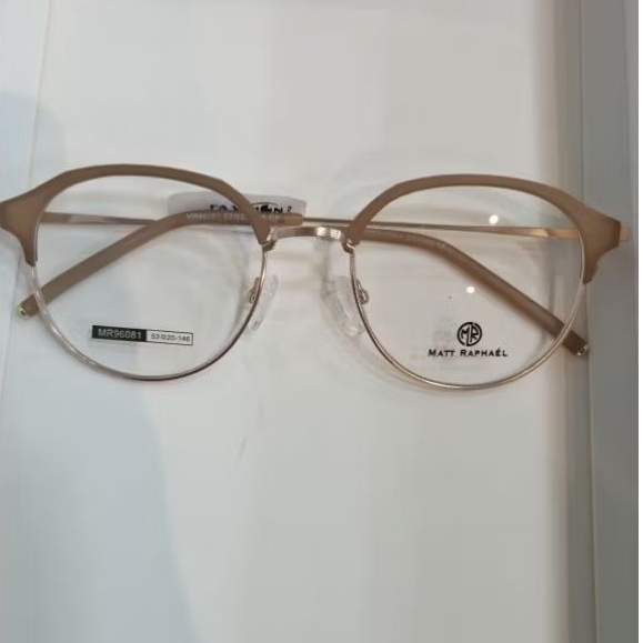 MATT RAPHAEL+LENSA EXCELLENZ1.56