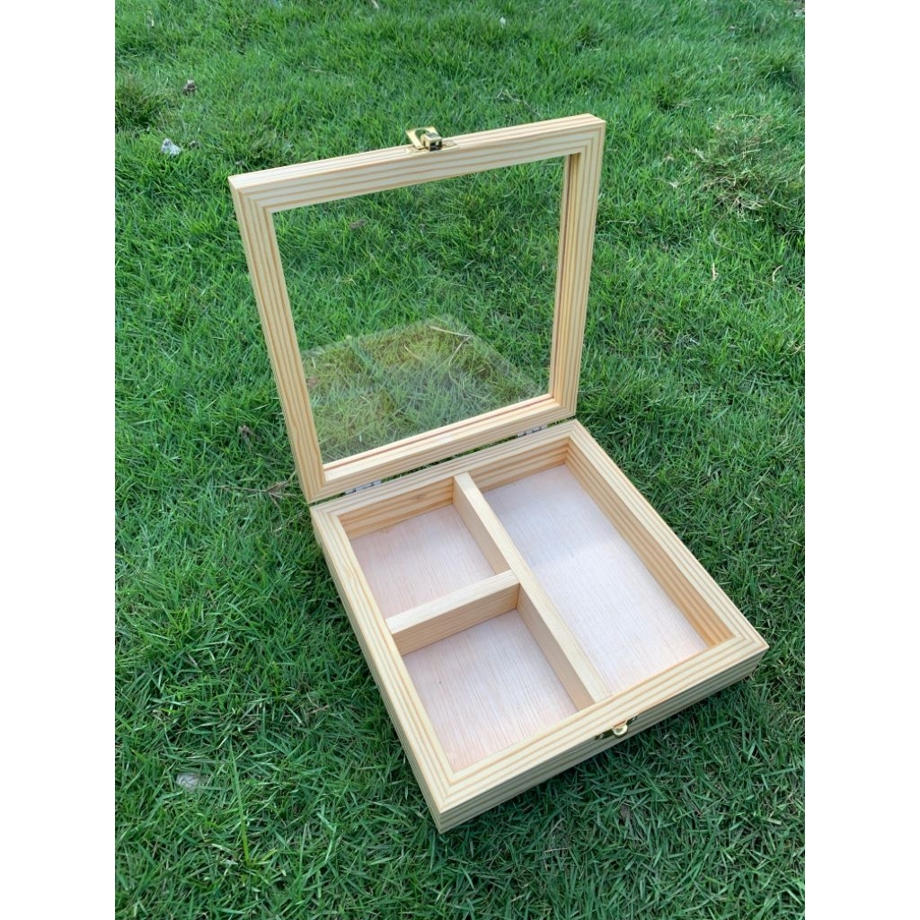 KOTAK PENYIMPANAN PERHIASAN UANG / BOK KAYU SESERAHAN WEDDING