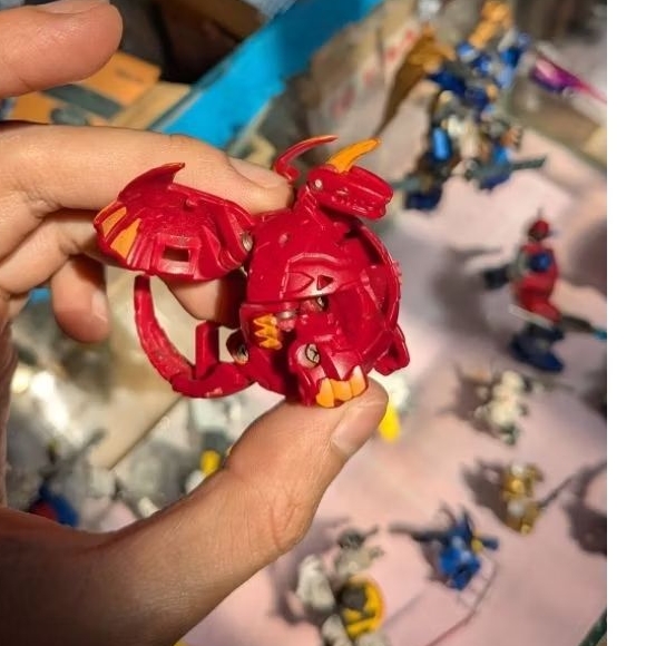 Bakugan Battle Brawlers Dragonoid Merah