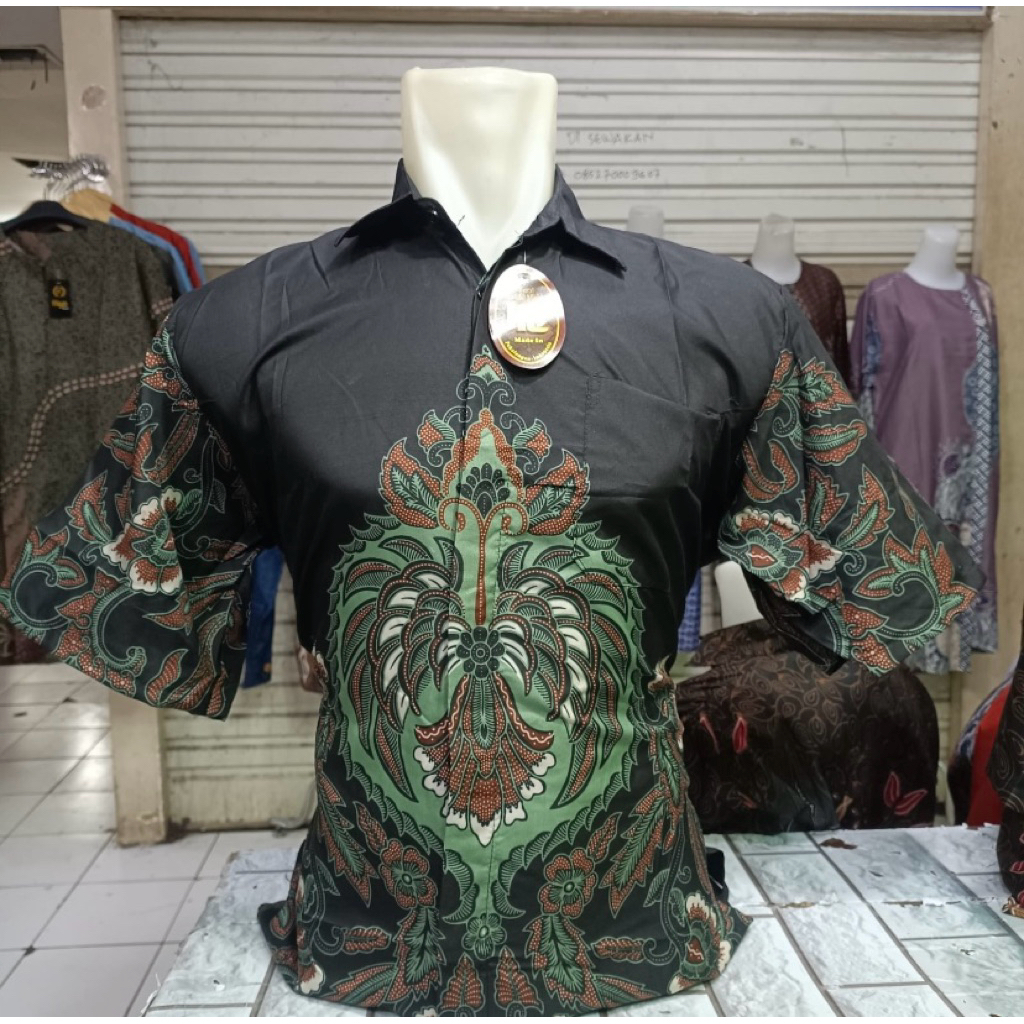 Kemeja batik pria warna hijau sage / hijau wardah