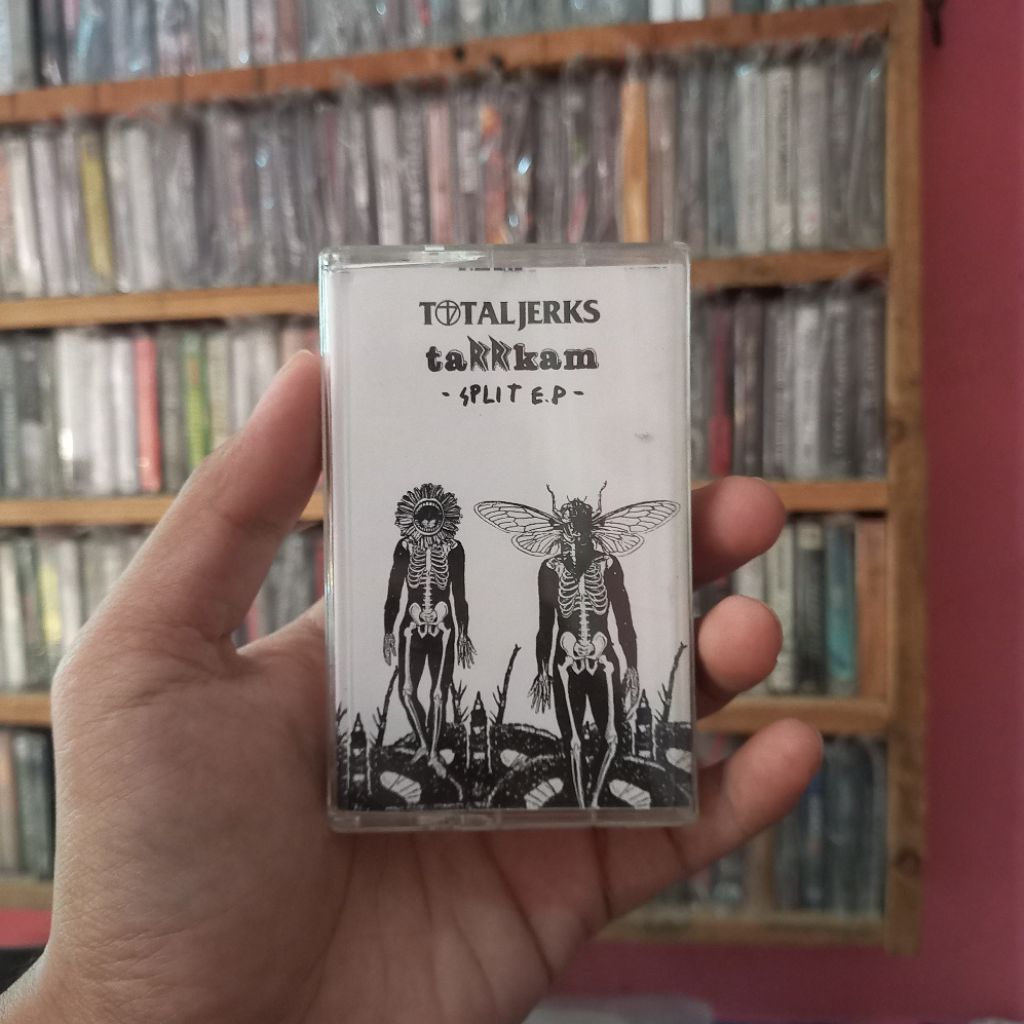 Kaset Split TOTAL JERKS X TARRKAM