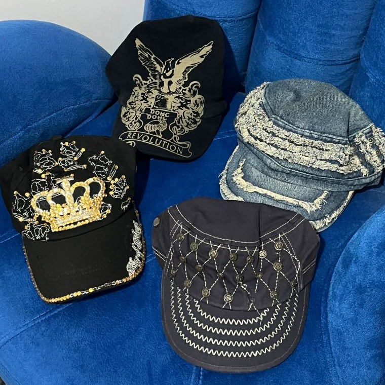 Topi Second Y2K Grunge Style