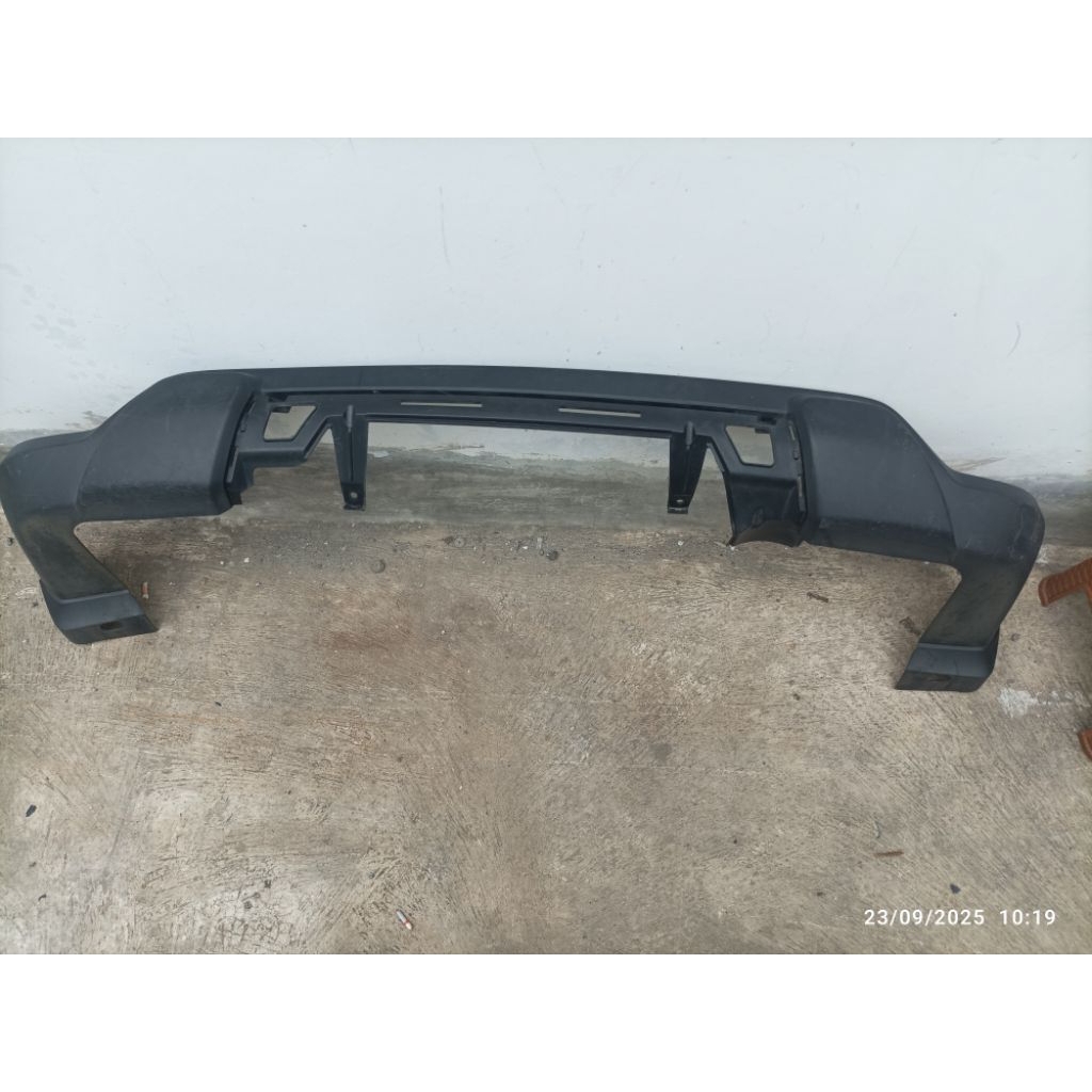 Spoiler Bodykit Bawah Bemper Bumper Belakang XL7 XL-7 Original