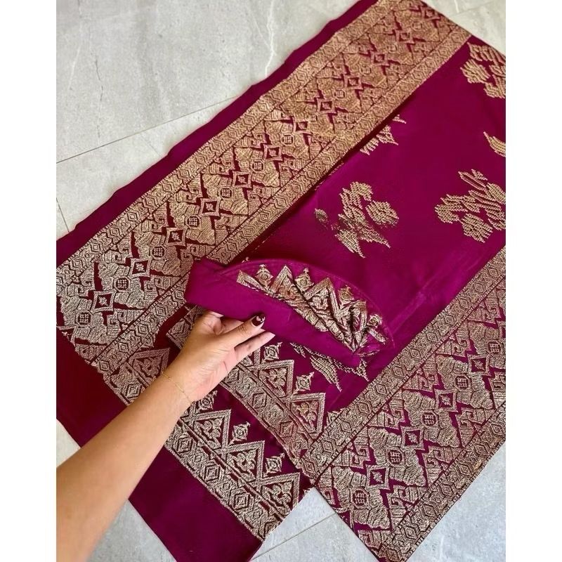 Set Couple Bordir Benang Premium Gold(Saput Udeng+Kamen)