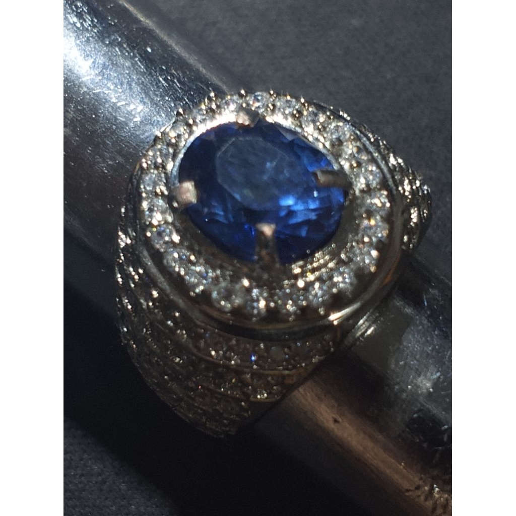 blue Sapphire Bangkok ring microsetting