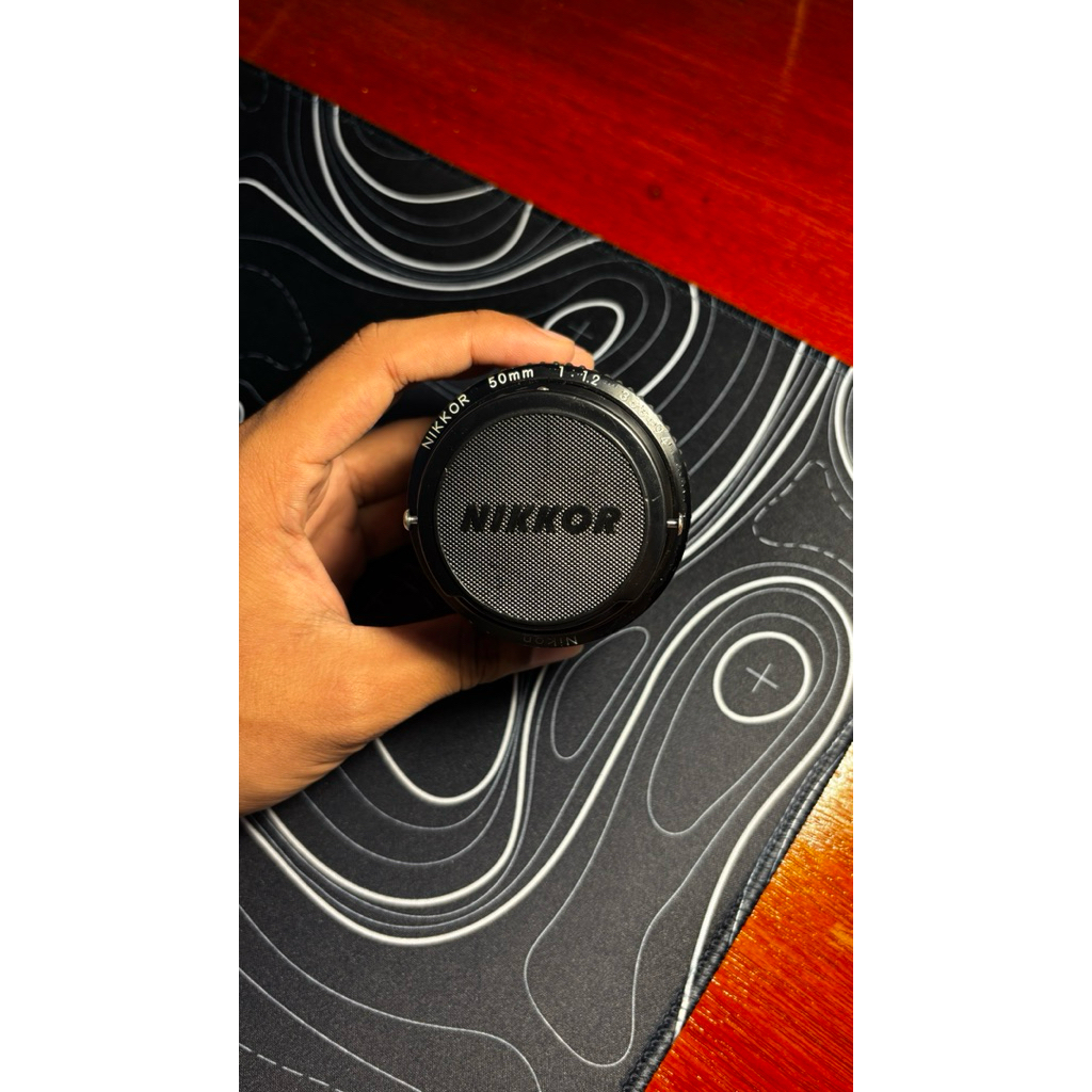 LENSA NIKKOR/NIKON AIS F1.2 (rare item)