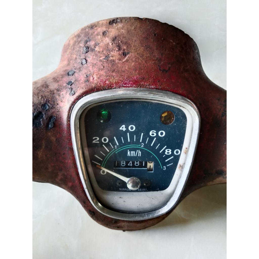 batok + spedometer honda c70 original copotan