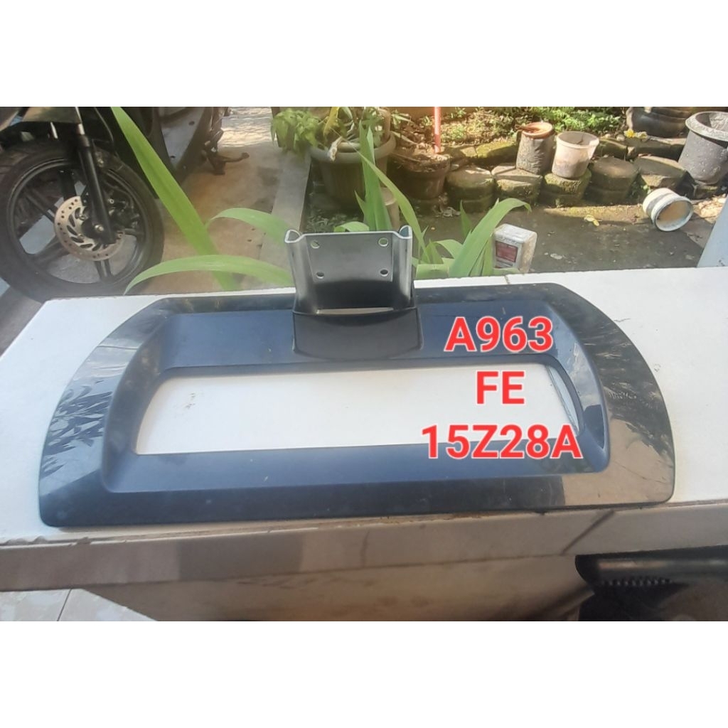 Dudukan Lcd Tv Sharp Aquos 32 inchi