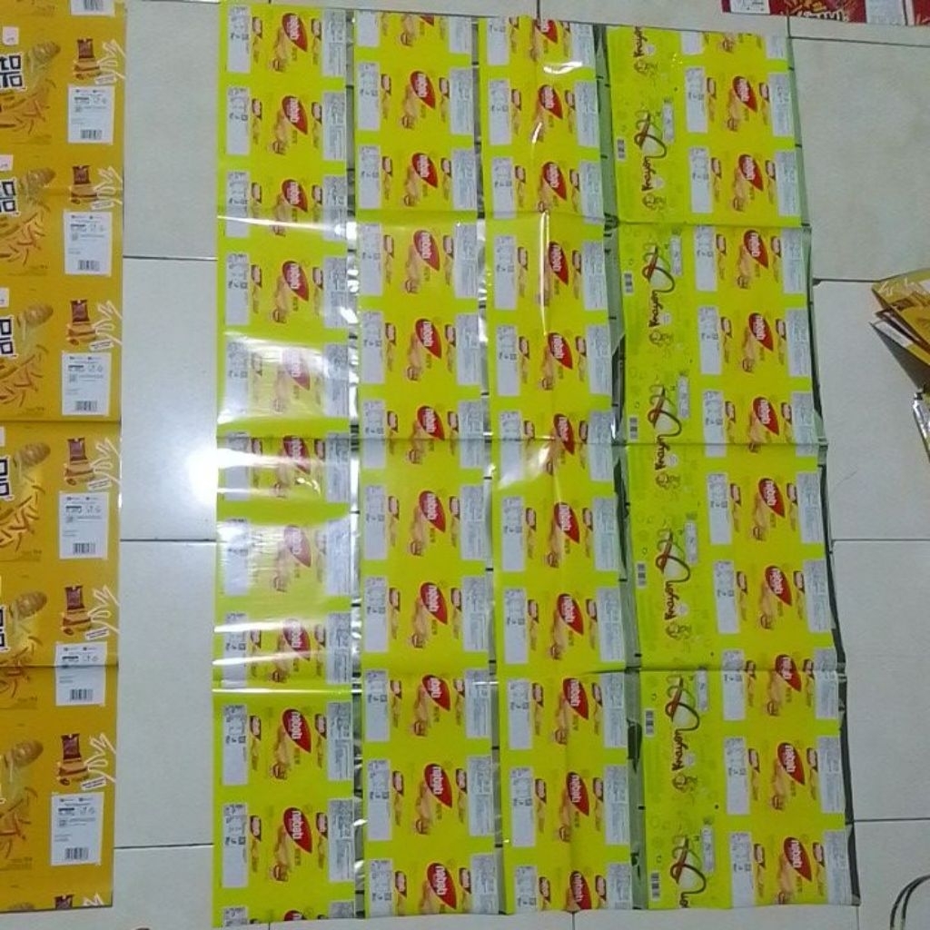 plastik /gelaran 10 lembar